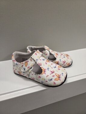 Jack & Lily Baby Mary Jane Shoes with Butterfly Print - White 30-36m